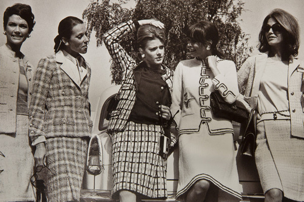 迪奧服裝風(fēng)格特點 迪奧高級女裝品種