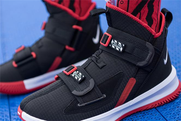 耐克士兵13和詹姆斯16哪個(gè)好 士兵13和lbj16對(duì)比測評(píng)