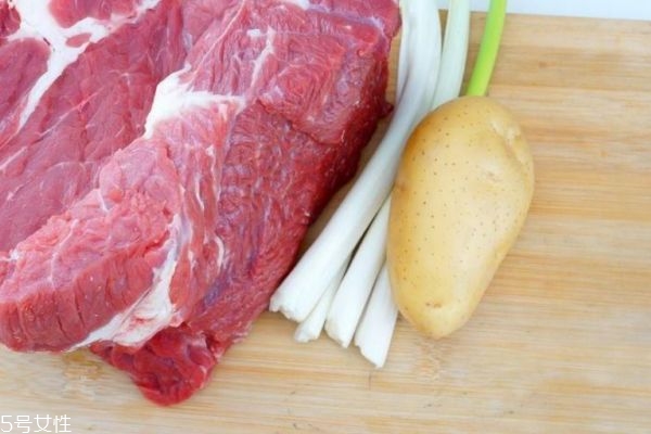 牛肉生吃會(huì)有寄生蟲(chóng)嗎 牛肉如何處理才能生吃