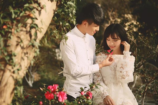 女孩子不會(huì)撒嬌怎么辦 女孩怎樣在男友前撒嬌 女孩子不會(huì)撒嬌怎么辦 女孩怎樣在男友前撒嬌