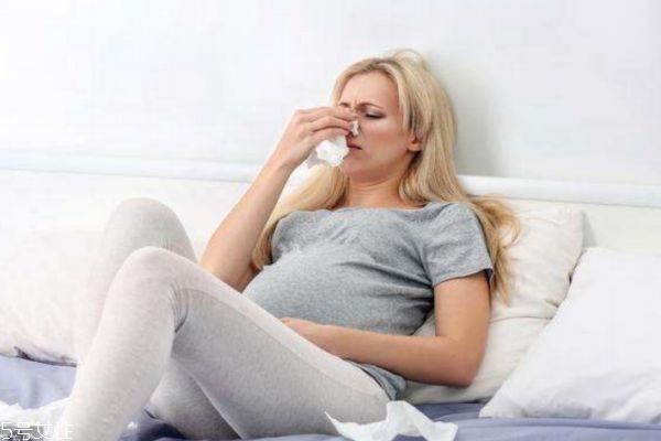 孕婦貧血應該怎么辦呢 造成孕婦貧血的原因是什么呢 孕婦貧血應該怎么辦呢 造成孕婦貧血的原因是什么呢