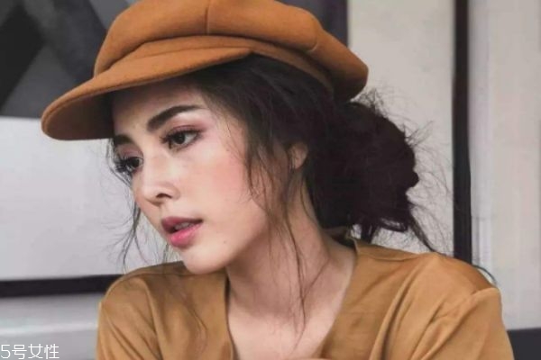 初學化妝前需要準備哪些東西 如何快速的化一個漂亮的妝容 初學化妝前需要準備哪些東西 如何快速的化一個漂亮的妝容