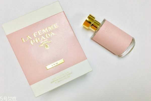 普拉達(dá)的香水是奢侈品嗎 普拉達(dá)的香水的價(jià)格貴嗎 普拉達(dá)的香水是奢侈品嗎 普拉達(dá)的香水的價(jià)格貴嗎