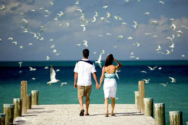 婚后應(yīng)不應(yīng)該查看老公手機 婚后老公手機需要查看嗎