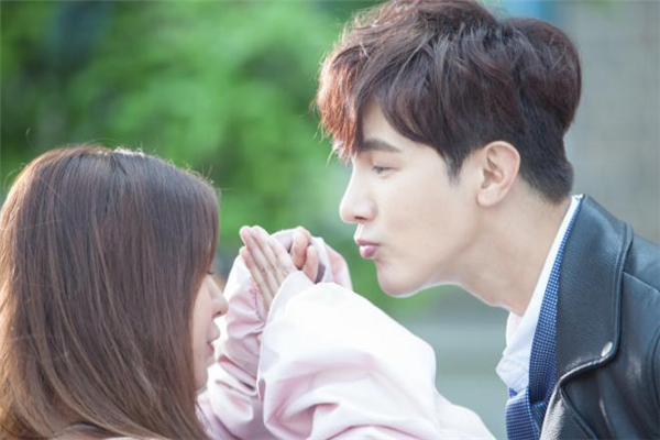 女生說上班累了怎么回復(fù) 女生說上班累怎么安慰 女生說上班累了怎么回復(fù) 女生說上班累怎么安慰