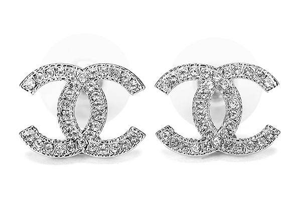 香奈兒耳環(huán)是什么材質 香奈兒好看的耳環(huán)款式