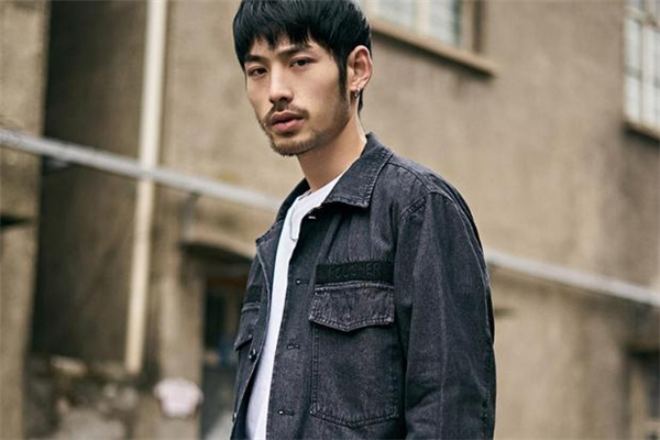 男生穿什么夾克好看 男生夾克搭配圖片 男生穿什么夾克好看 男生夾克搭配圖片