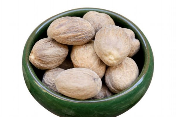 什么是肉豆蔻呢 肉豆蔻有什么營養(yǎng)價值呢 什么是肉豆蔻呢 肉豆蔻有什么營養(yǎng)價值呢