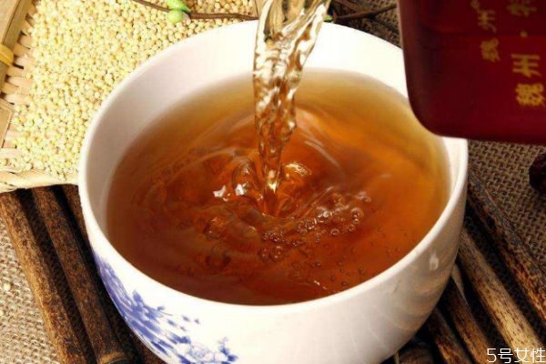 黃酒有什么營(yíng)養(yǎng)價(jià)值呢 喝黃酒有什么好處呢