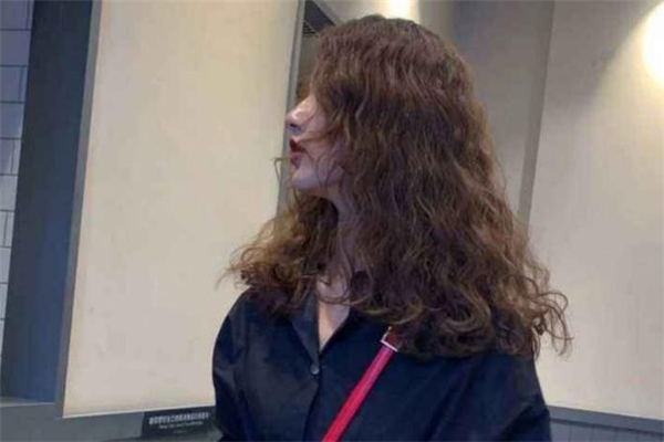 羊毛卷可以燙一次性的嗎 羊毛卷能維持多久 羊毛卷可以燙一次性的嗎 羊毛卷能維持多久