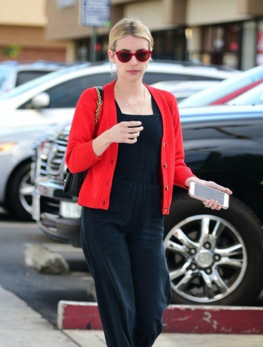 細針腳和粗針腳開衫毛衣里面搭配什么好看