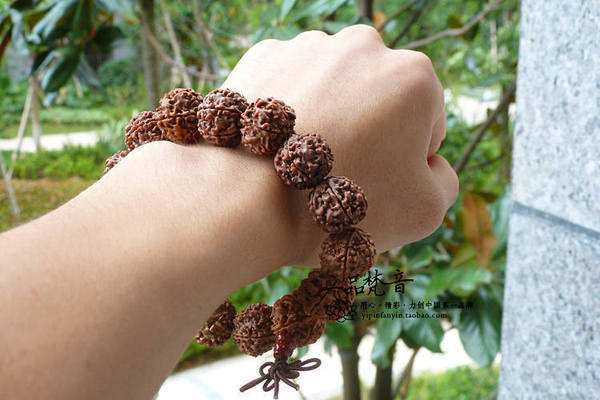 如何選購金剛菩提子手鏈 金剛菩提子手鏈一般是幾顆 如何選購金剛菩提子手鏈 金剛菩提子手鏈一般是幾顆