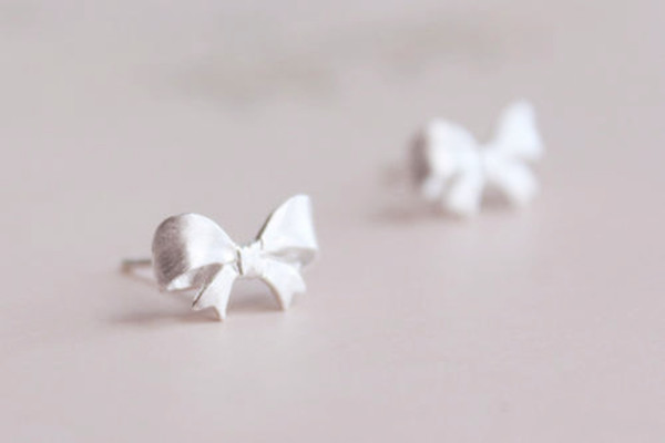 銀飾耳飾的搭配 銀飾耳飾的選擇 銀飾耳飾的搭配 銀飾耳飾的選擇