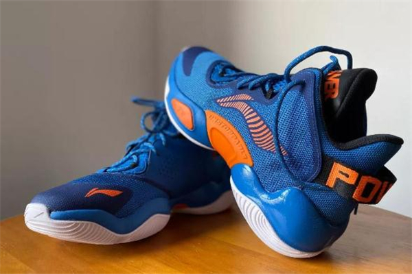 李寧空襲6開(kāi)箱測(cè)評(píng) 空襲6配置怎么樣