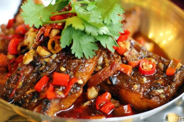 草魚有什么營(yíng)養(yǎng)價(jià)值呢 草魚怎么做好吃呢 草魚有什么營(yíng)養(yǎng)價(jià)值呢 草魚怎么做好吃呢