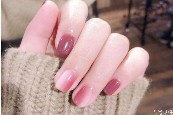 芭比膠美甲怎么做 自己怎么做芭比膠美甲 芭比膠美甲怎么做 自己怎么做芭比膠美甲