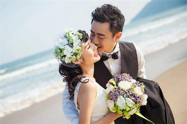 如何做到事業(yè)愛(ài)情兩不誤 談戀愛(ài)影響工作怎么辦 如何做到事業(yè)愛(ài)情兩不誤 談戀愛(ài)影響工作怎么辦