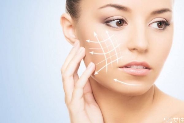 雙下巴是怎么造成的呢 為什么會(huì)形成雙下巴呢 雙下巴是怎么造成的呢 為什么會(huì)形成雙下巴呢