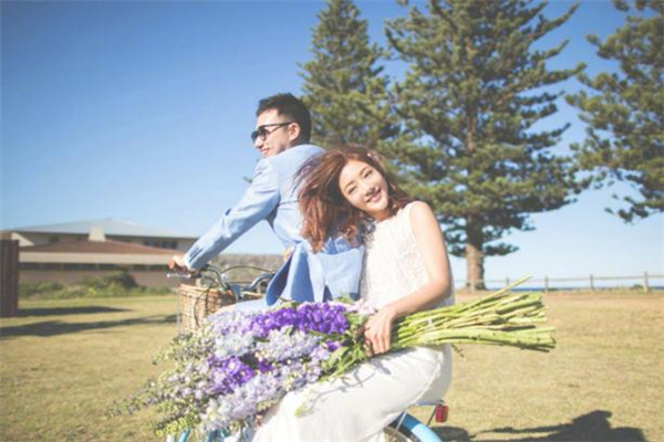 女強(qiáng)男弱的戀愛(ài)能長(zhǎng)久嗎 如何看待女強(qiáng)男弱的戀情