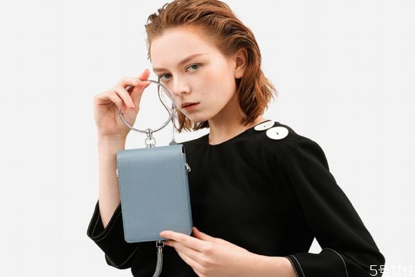 小ck包正品價格一般多少錢 小ck好不好 小ck包正品價格一般多少錢 小ck好不好