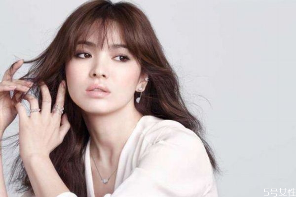 秋季如何預防長痘 怎么祛除痘痘