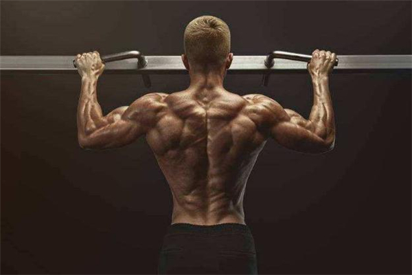 引體向上腿怎么放 引體向上手怎么握 引體向上腿怎么放 引體向上手怎么握