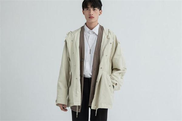 男生秋天外套里面穿什么好看 男生穿什么內搭帥氣 男生秋天外套里面穿什么好看 男生穿什么內搭帥氣
