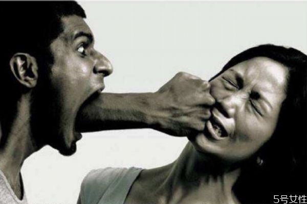 怎樣教訓(xùn)第一次動手的老公 怎樣教訓(xùn)動手的老公 怎樣教訓(xùn)第一次動手的老公 怎樣教訓(xùn)動手的老公