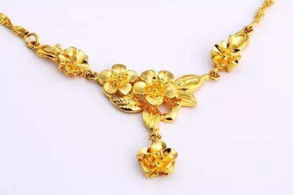 金項(xiàng)鏈的種類有哪些 怎么挑選金項(xiàng)鏈 金項(xiàng)鏈的種類有哪些 怎么挑選金項(xiàng)鏈