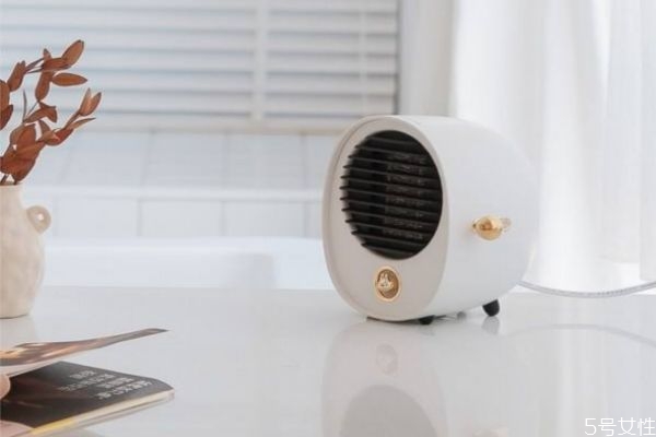 冬天用電腦辦公凍手怎么辦 冬天凍手是什么原因 冬天用電腦辦公凍手怎么辦 冬天凍手是什么原因