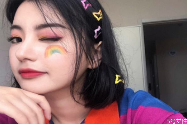 女朋友說自己胖怎么回答 女朋友說她胖了神回答 女朋友說自己胖怎么回答 女朋友說她胖了神回答