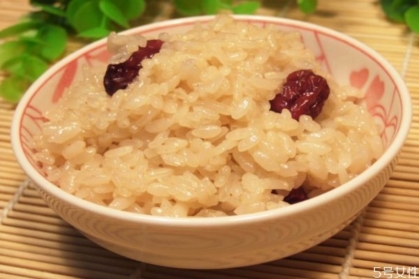 糯米是什么米呢 糯米有什么營養(yǎng)價(jià)值呢