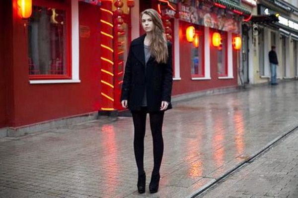 連體襪可以穿著睡覺嗎 連體襪怎么分辨前后呢 連體襪可以穿著睡覺嗎 連體襪怎么分辨前后呢