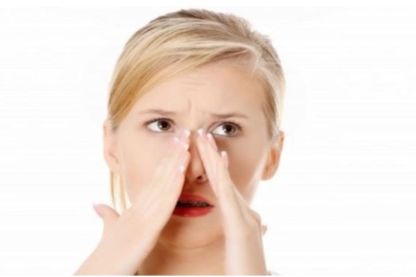 為什么女生也長胡子呢 女生鼻子下面的是胡子嗎 為什么女生也長胡子呢 女生鼻子下面的是胡子嗎