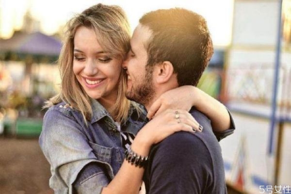 出軌男人的表現(xiàn)和心態(tài) 男人出軌的原因 出軌男人的表現(xiàn)和心態(tài) 男人出軌的原因