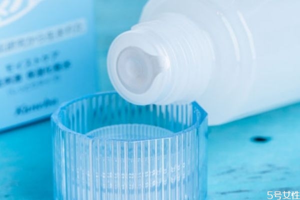 芙麗芳絲粉色和藍(lán)色哪個好 芙麗芳絲粉色和藍(lán)色什么區(qū)別 芙麗芳絲粉色和藍(lán)色哪個好 芙麗芳絲粉色和藍(lán)色什么區(qū)別