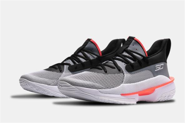 安德瑪庫里7代和庫里6代哪個(gè)好 curry7和curry6對比測評