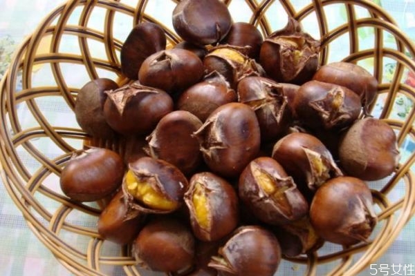栗子有什么營養(yǎng)價(jià)值呢 吃栗子有什么好處呢