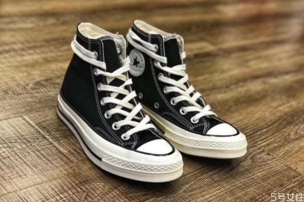 情侶之間送什么禮物好 送一對情侶什么禮物好 情侶之間送什么禮物好 送一對情侶什么禮物好