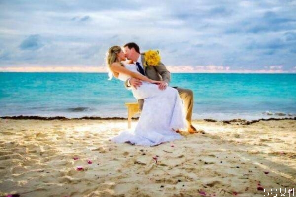 拍婚紗照前的準(zhǔn)備工作有哪些 拍婚紗照之前需要準(zhǔn)備什么