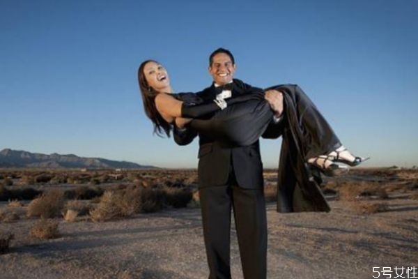 戀愛期如何判斷這個(gè)男人值得愛 什么男人值得愛