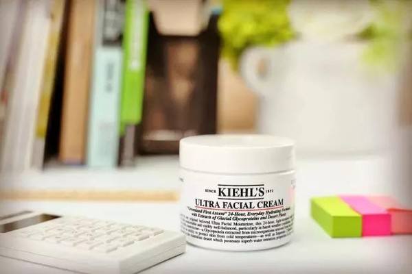 涂眼霜長(zhǎng)脂肪粒怎么辦 涂眼霜長(zhǎng)脂肪粒的原因