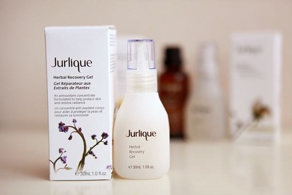 護膚品香精有什么危害 有香味的護膚品都有香精嗎 護膚品香精有什么危害 有香味的護膚品都有香精嗎