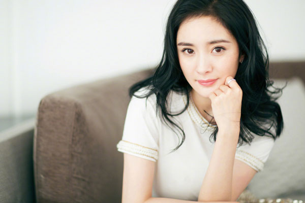 護(hù)膚品和藥膏哪個先用比較好 涂抹痤瘡的藥能用護(hù)膚品嗎