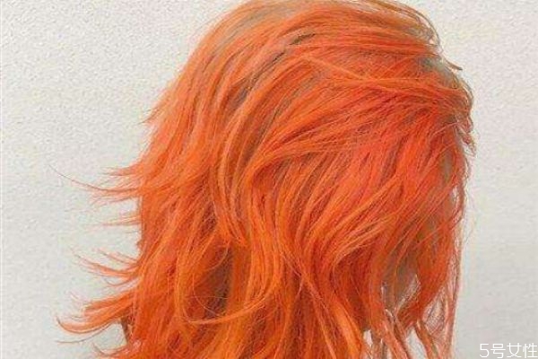 頭發(fā)多的女生染什么顏色頭發(fā)好看 高級感發(fā)色推薦 頭發(fā)多的女生染什么顏色頭發(fā)好看 高級感發(fā)色推薦