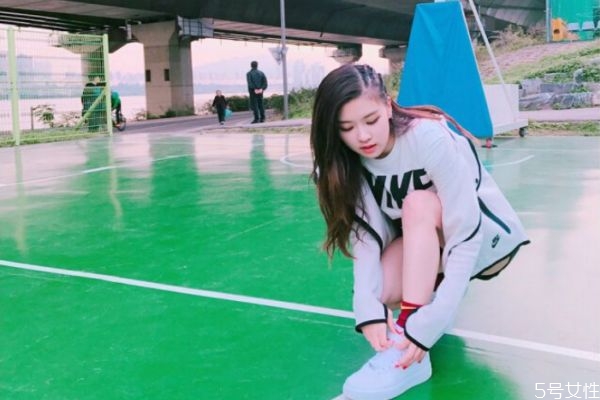 男人都喜歡什么類型的女人 讓男人一見(jiàn)鐘情的六種女人