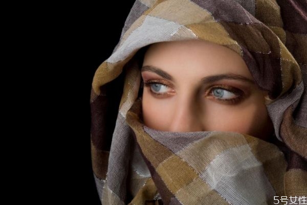 開眼角手術(shù)后怎樣護理 開眼角手術(shù)后護理方法