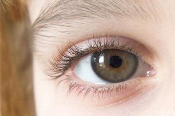 開眼角手術(shù)后怎樣護理 開眼角手術(shù)后護理方法