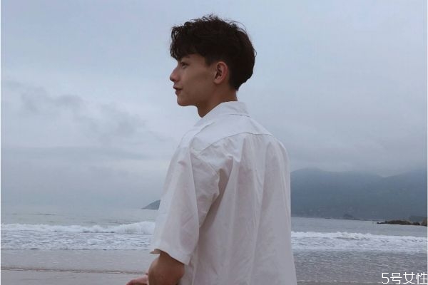 男友放不下前任怎么辦 男友放不下前任是因?yàn)槭裁? alt=