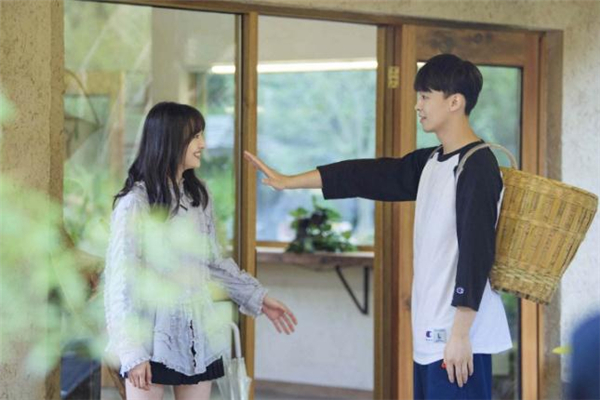 女朋友和前任保持聯(lián)系怎么辦 女朋友和前任聯(lián)系意味什么